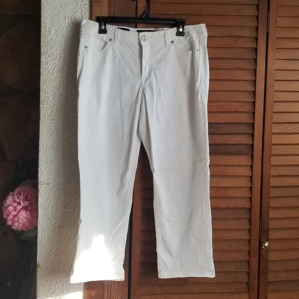 9 West embellished pocket size 14 high rise cropped pants